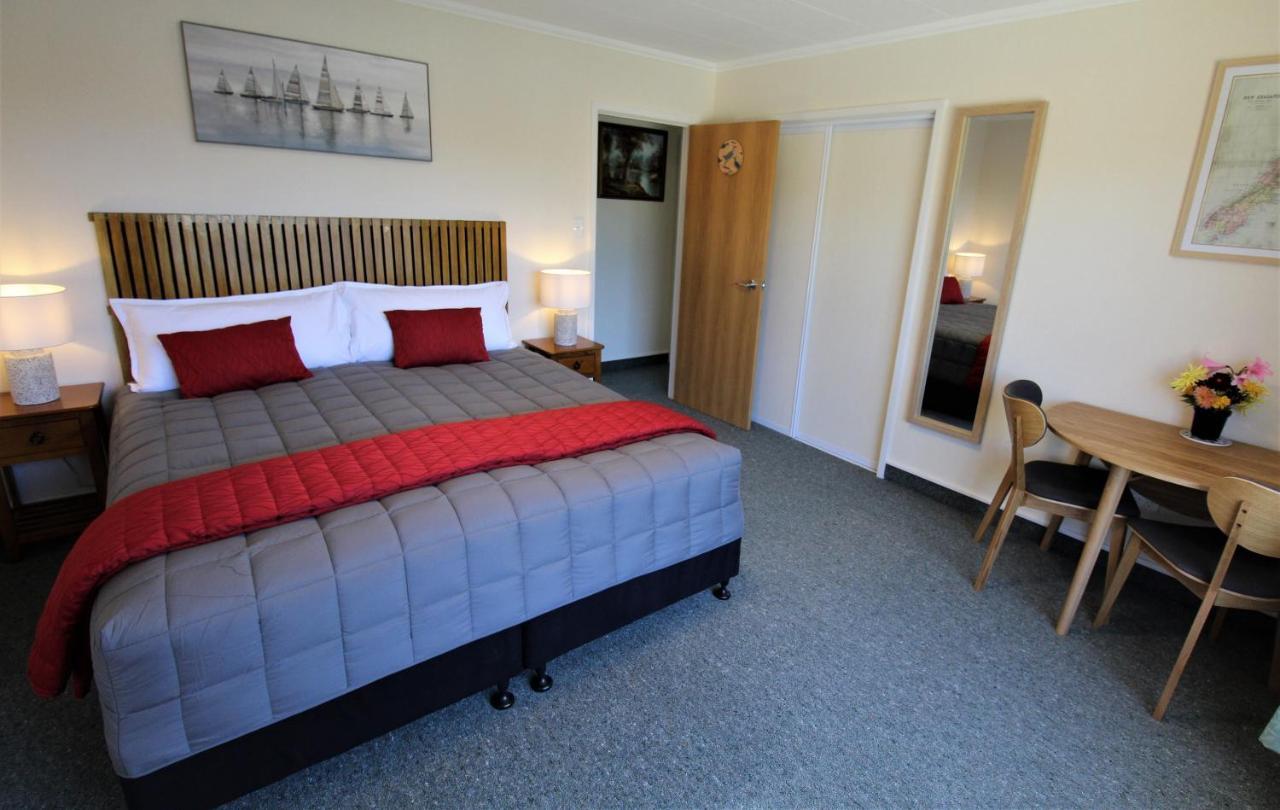 Hotel Labyrinth Gardens Takaka Exterior foto